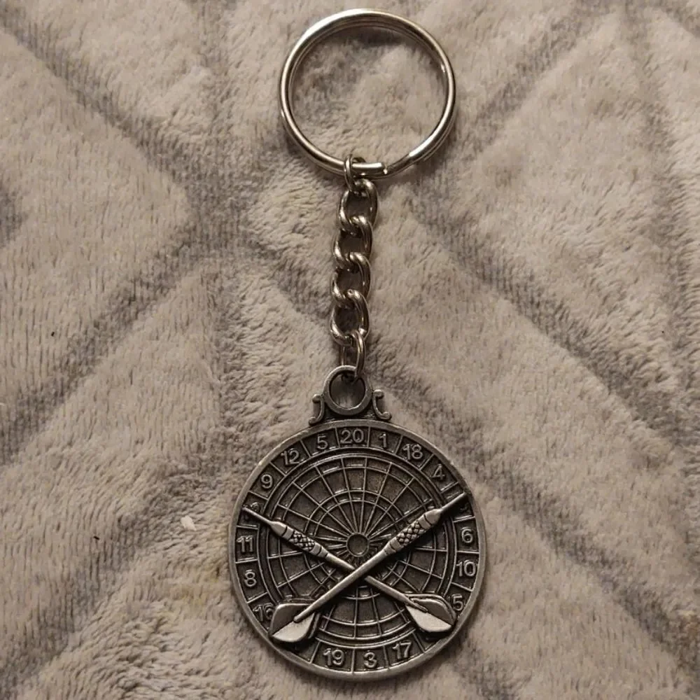 ‎Pewter engraved dart board